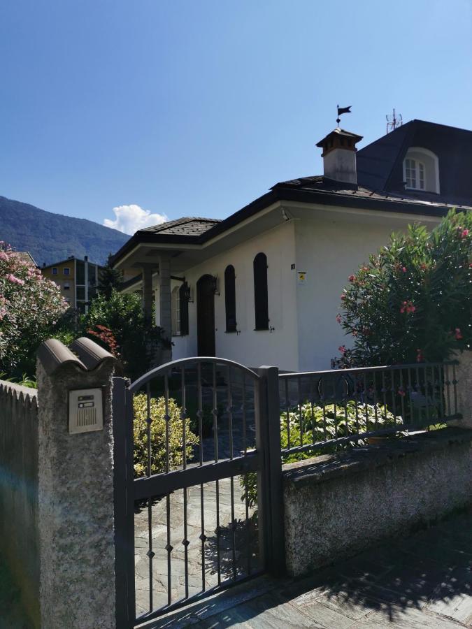 Casa Vacanze - Residenza Elvezia ตีราโน ภายนอก รูปภาพ