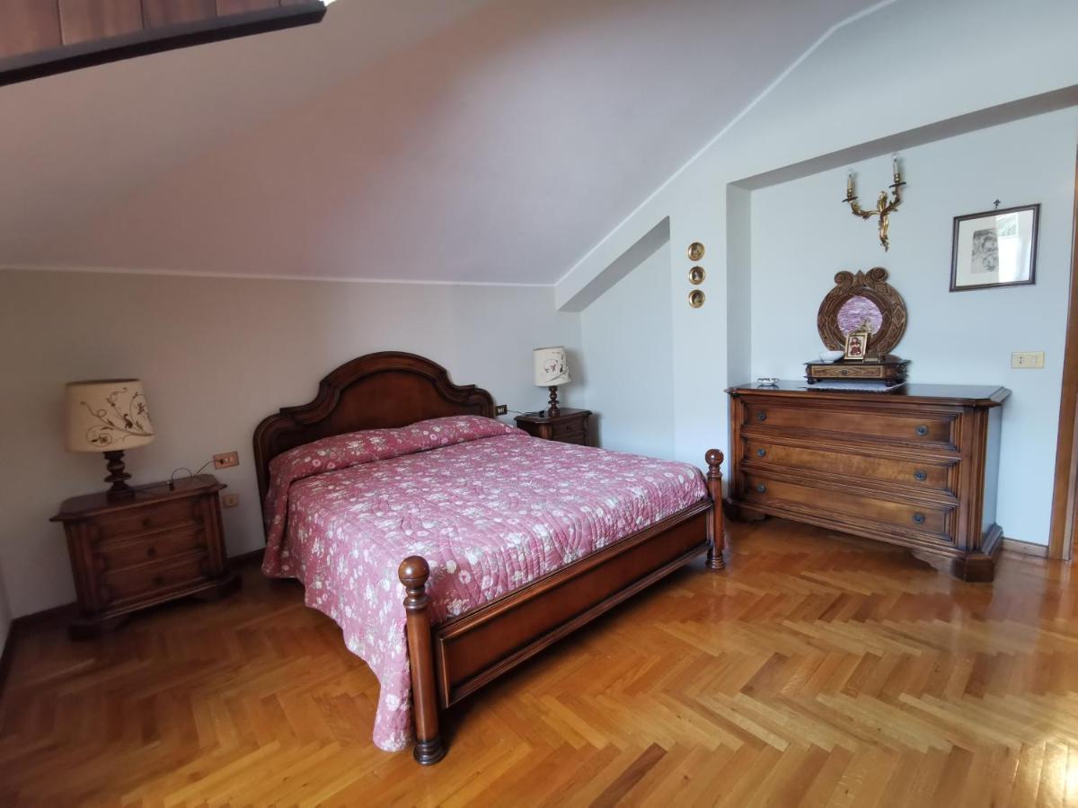 Casa Vacanze - Residenza Elvezia ตีราโน ภายนอก รูปภาพ
