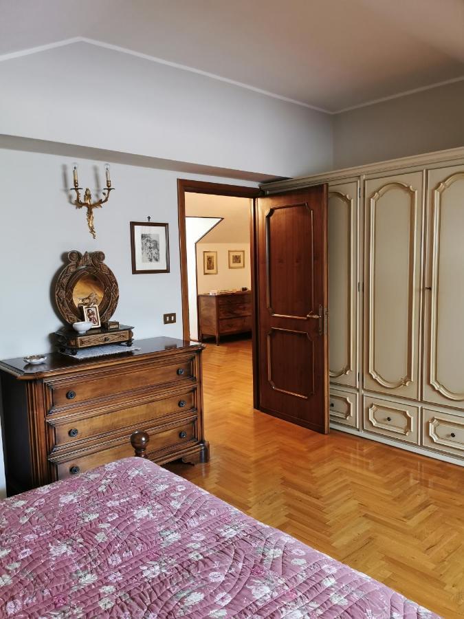 Casa Vacanze - Residenza Elvezia ตีราโน ภายนอก รูปภาพ