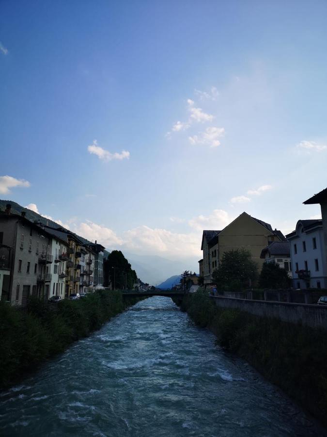 Casa Vacanze - Residenza Elvezia ตีราโน ภายนอก รูปภาพ